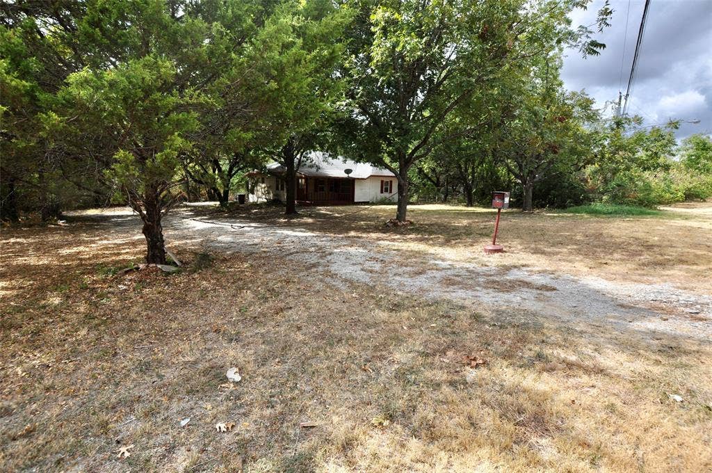 4324 S Cedar Circle Drive, Dallas, TX 75237 4324 S Cedar Circle Drive, Dallas, TX 75237