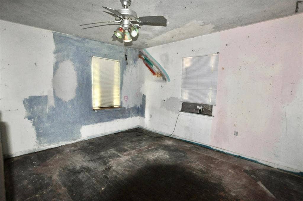 4324 S Cedar Circle Drive, Dallas, TX 75237 4324 S Cedar Circle Drive, Dallas, TX 75237