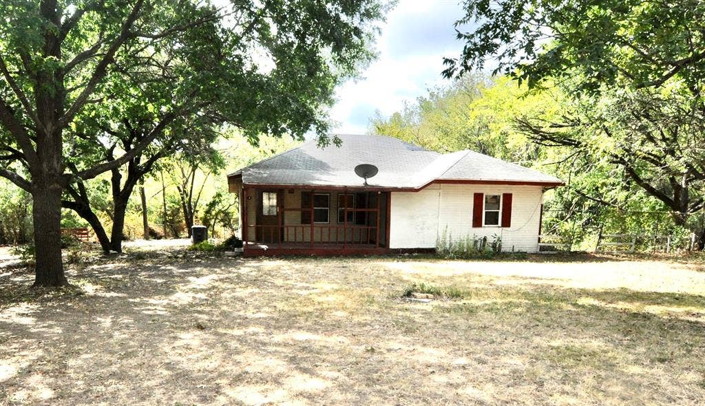 4324 S Cedar Circle Drive, Dallas, TX 75237 4324 S Cedar Circle Drive, Dallas, TX 75237