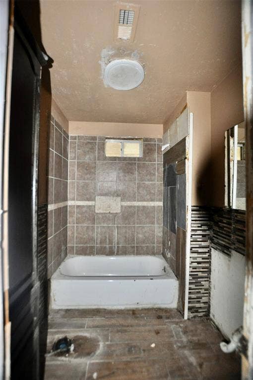 4324 S Cedar Circle Drive, Dallas, TX 75237 4324 S Cedar Circle Drive, Dallas, TX 75237