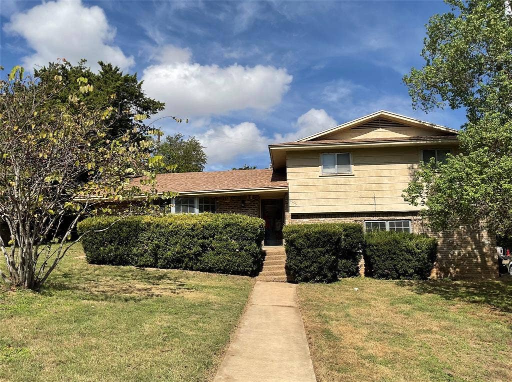 9555 Brookhollow Drive, Woodway, TX 76712 9555 Brookhollow Drive, Woodway, TX 76712