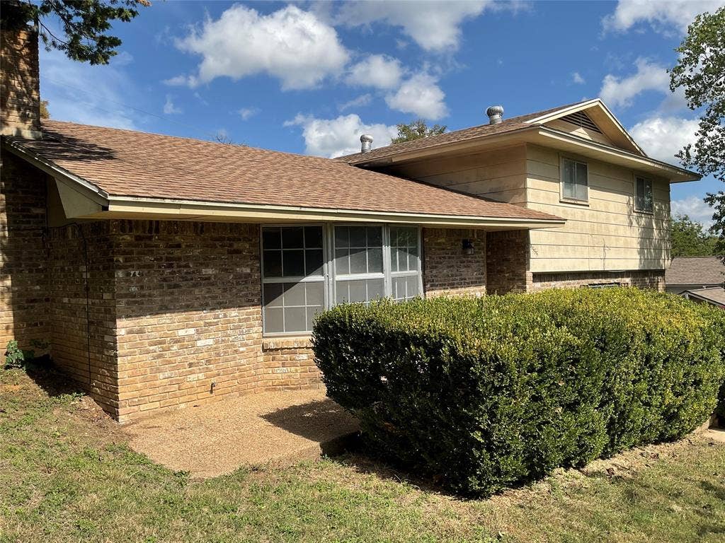 9555 Brookhollow Drive, Woodway, TX 76712 9555 Brookhollow Drive, Woodway, TX 76712