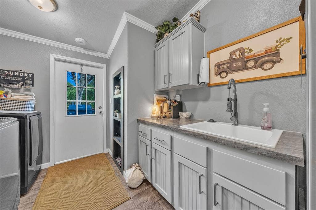 2421 N County Road 810, Alvarado, TX 76009