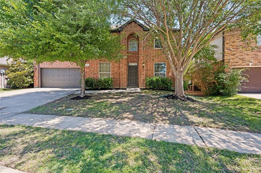 Property photo for 5205 Bay View Drive, Fort Worth, TX
