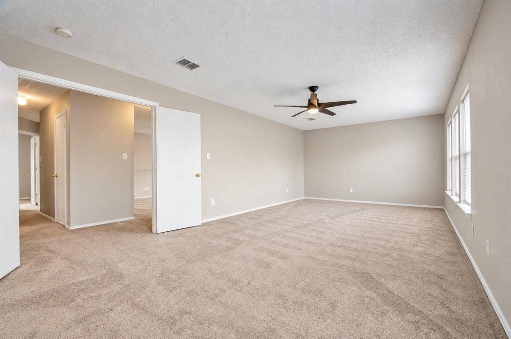 2813 Custer Drive, Corinth, TX 76210