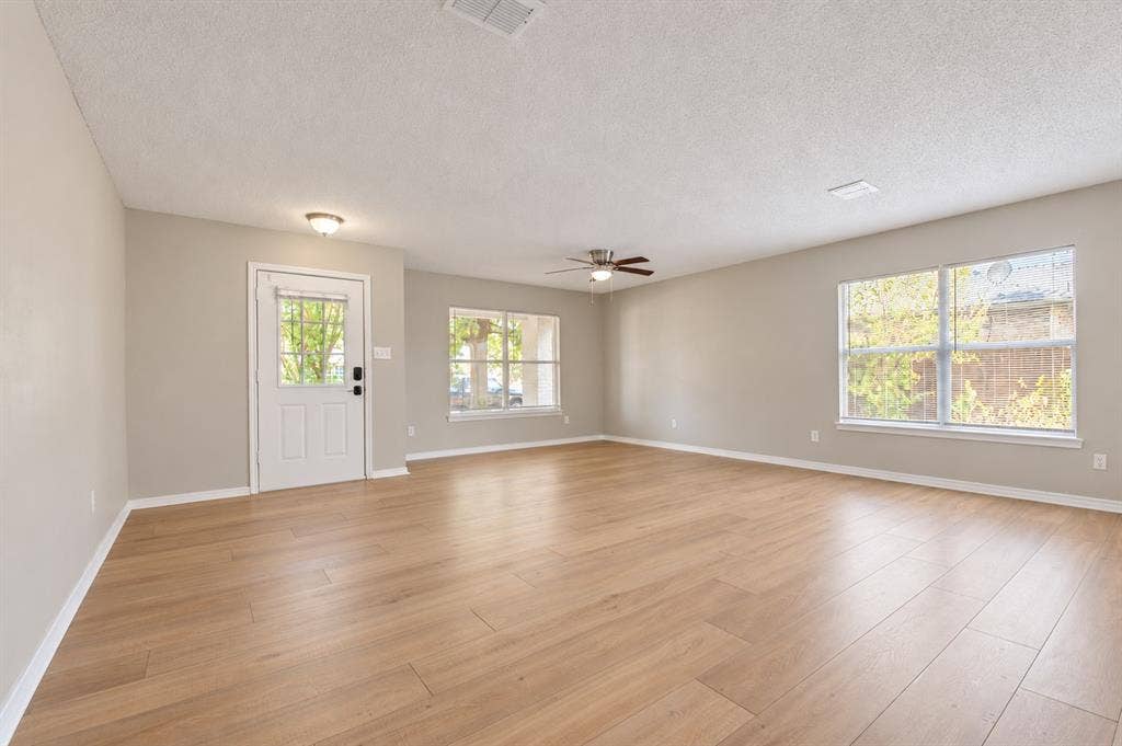 2813 Custer Drive, Corinth, TX 76210
