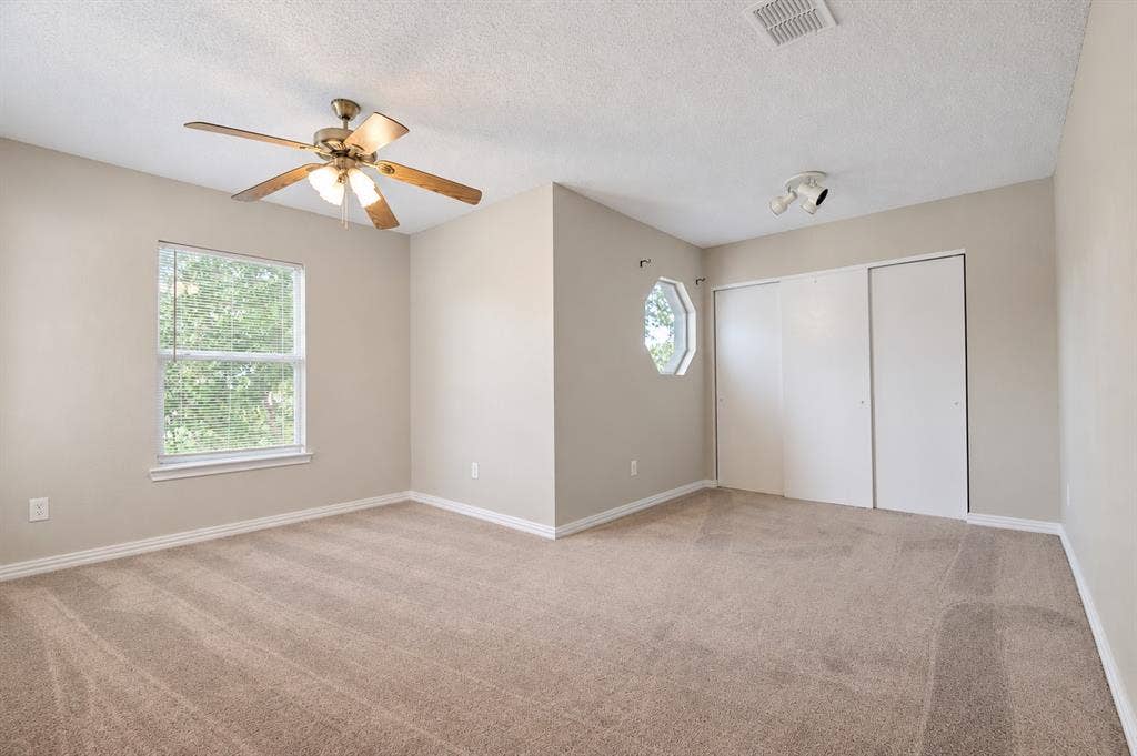 2813 Custer Drive, Corinth, TX 76210
