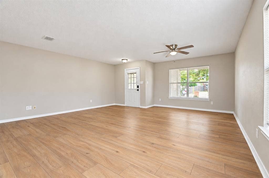 2813 Custer Drive, Corinth, TX 76210