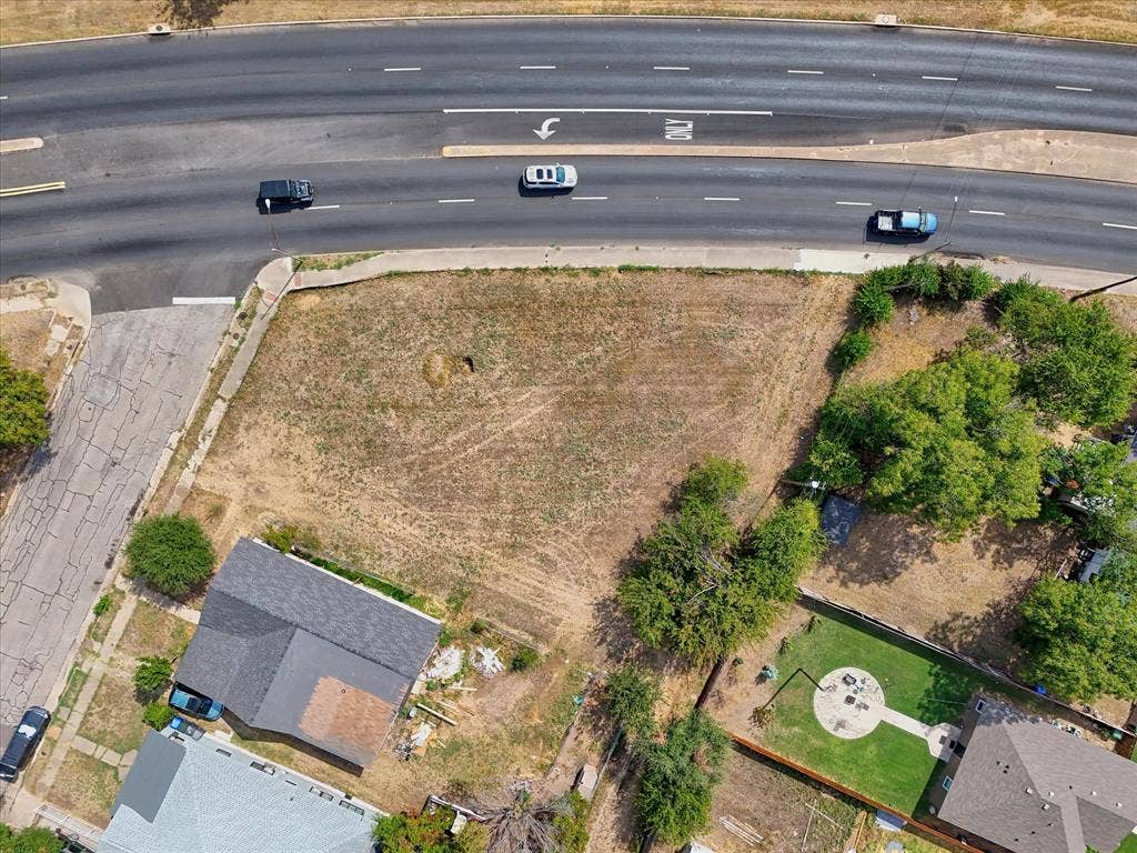 1401 W Waco Drive, Waco, TX 76701 1401 W Waco Drive, Waco, TX 76701