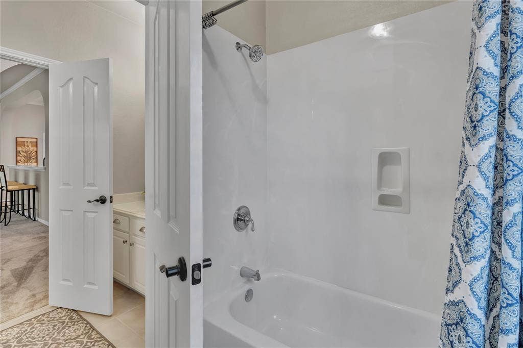 1302 Rosebriar Lane, Mansfield, TX 76063