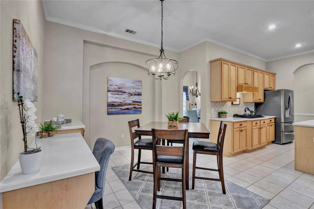 1302 Rosebriar Lane, Mansfield, TX 76063