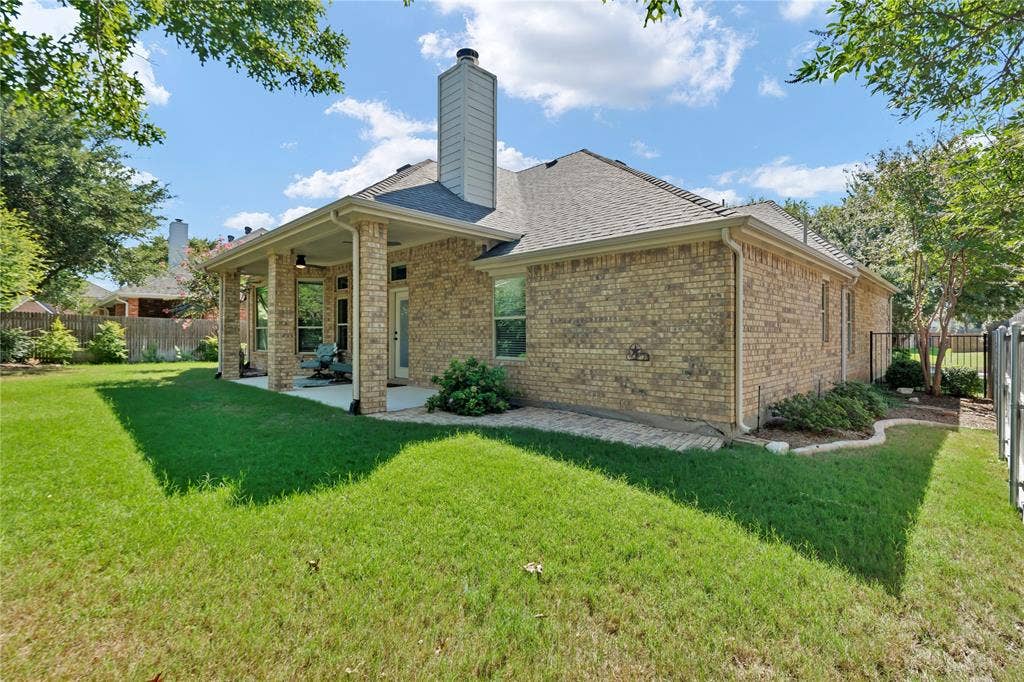 1302 Rosebriar Lane, Mansfield, TX 76063