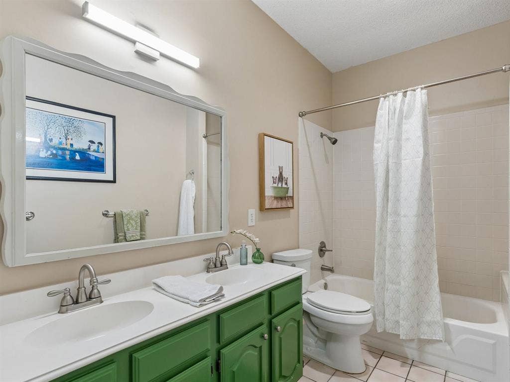 1008 E Grubb Drive, Mesquite, TX 75149 1008 E Grubb Drive, Mesquite, TX 75149