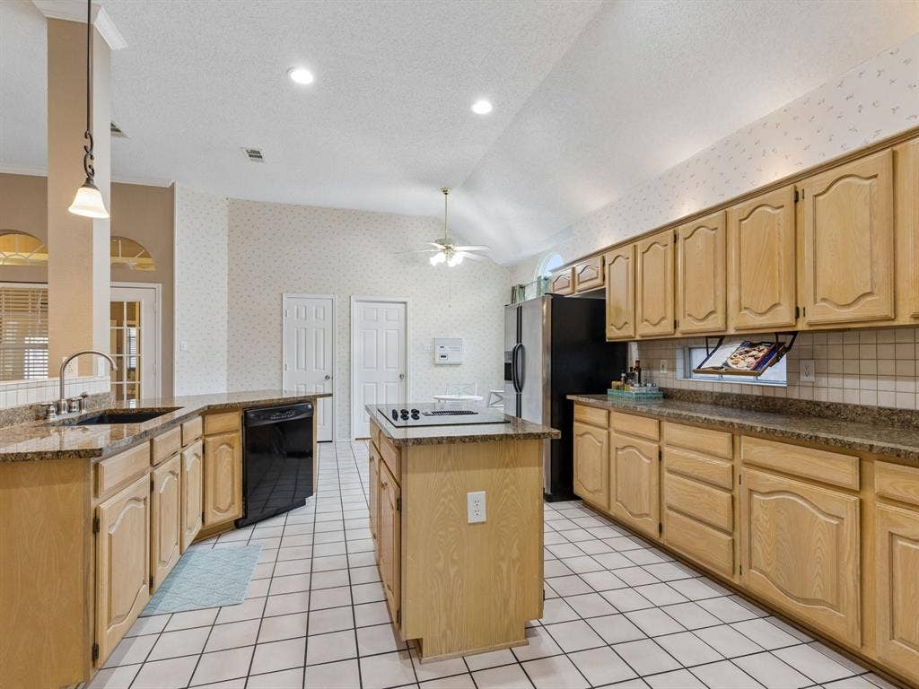 1008 E Grubb Drive, Mesquite, TX 75149 1008 E Grubb Drive, Mesquite, TX 75149