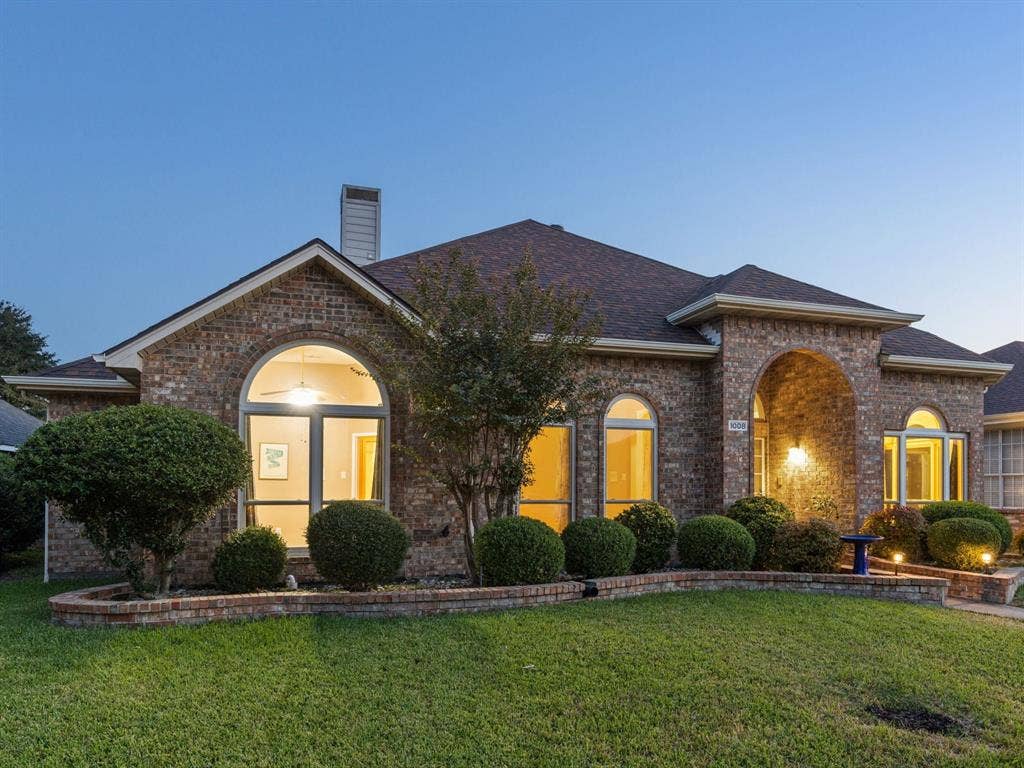 1008 E Grubb Drive, Mesquite, TX 75149 1008 E Grubb Drive, Mesquite, TX 75149