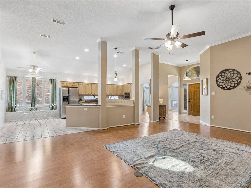 1008 E Grubb Drive, Mesquite, TX 75149 1008 E Grubb Drive, Mesquite, TX 75149