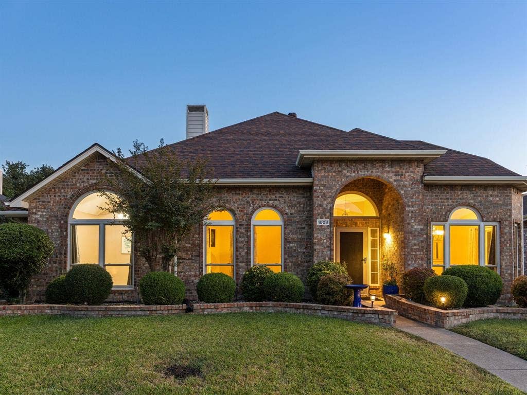 1008 E Grubb Drive, Mesquite, TX 75149 1008 E Grubb Drive, Mesquite, TX 75149