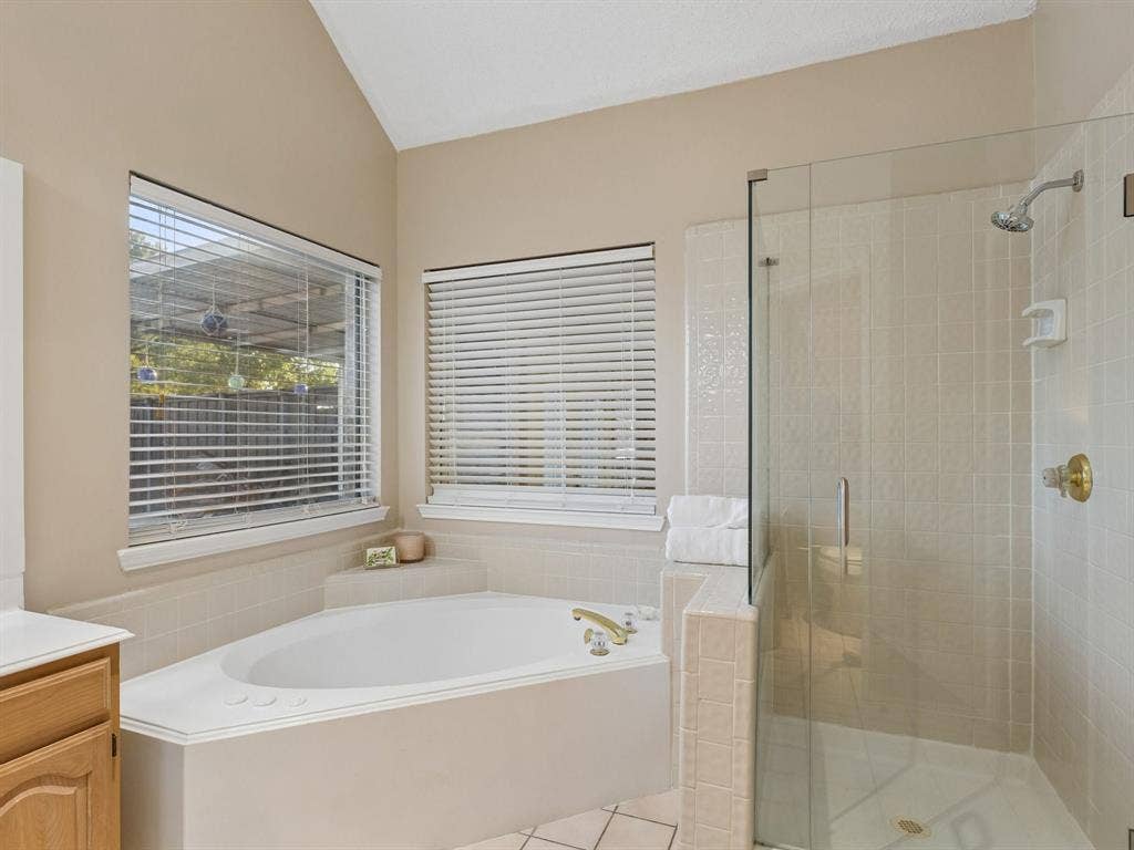 1008 E Grubb Drive, Mesquite, TX 75149 1008 E Grubb Drive, Mesquite, TX 75149