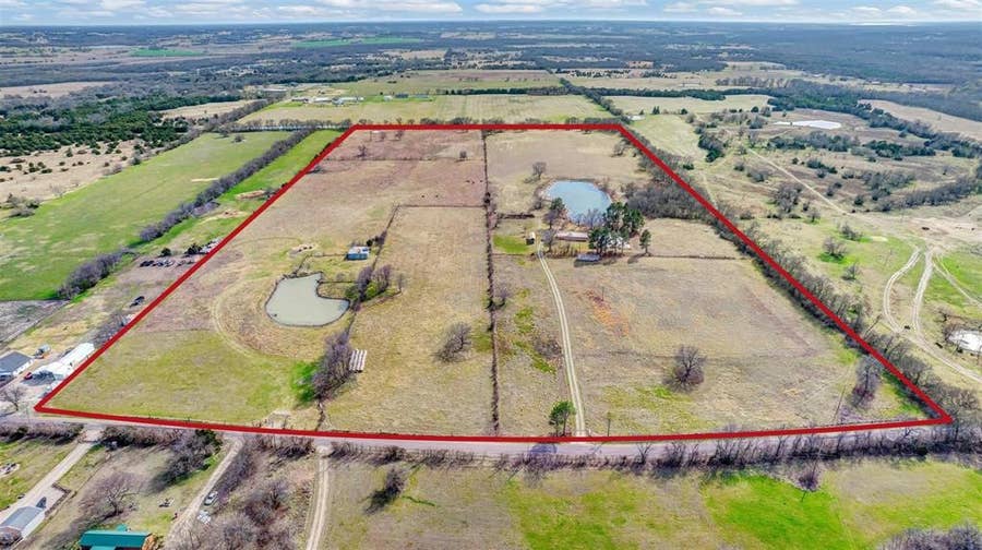 Property photo for 15694 County Road 834, Blue Ridge, TX