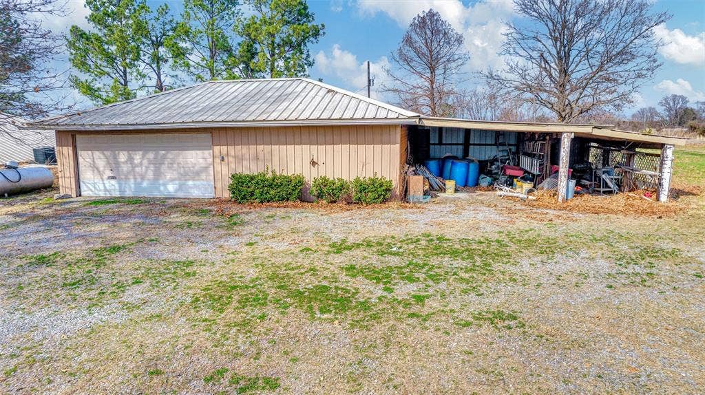 15694 County Road 834, Blue Ridge, TX 75424 Back Exterior