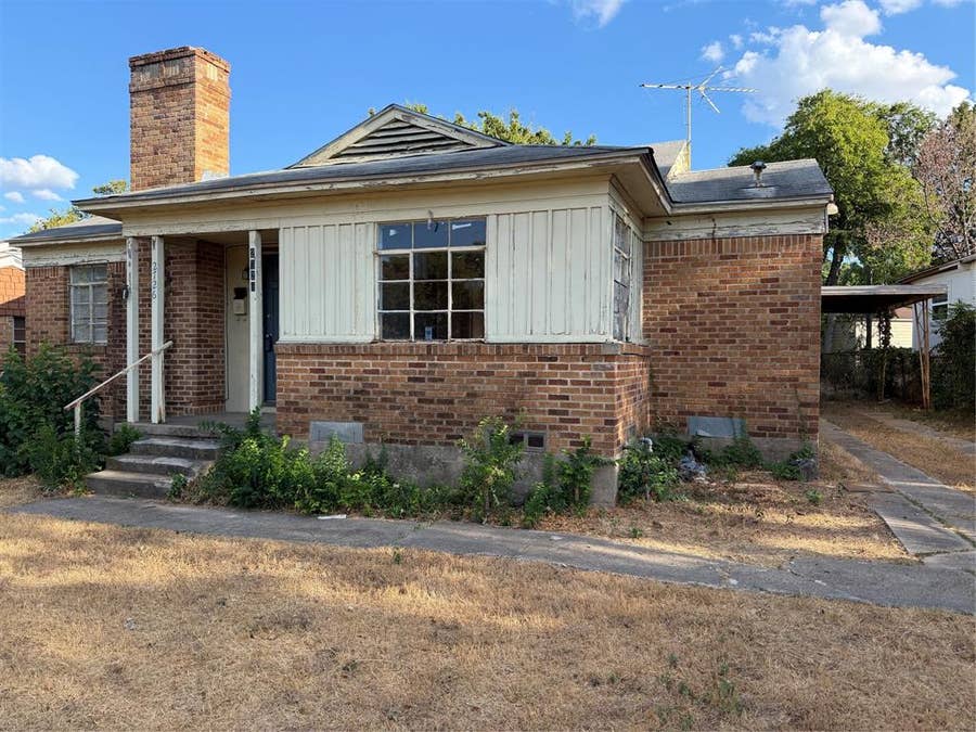 Property photo for 2726 Avon Street, Dallas, TX