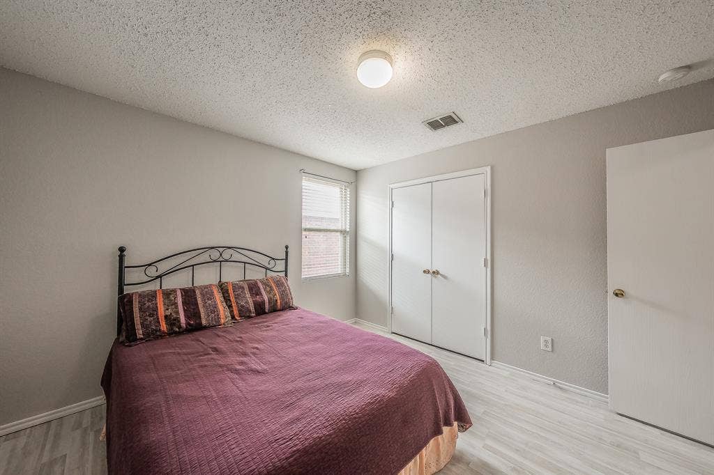 1016 Stone Chapel Way, Fort Worth, TX 76179