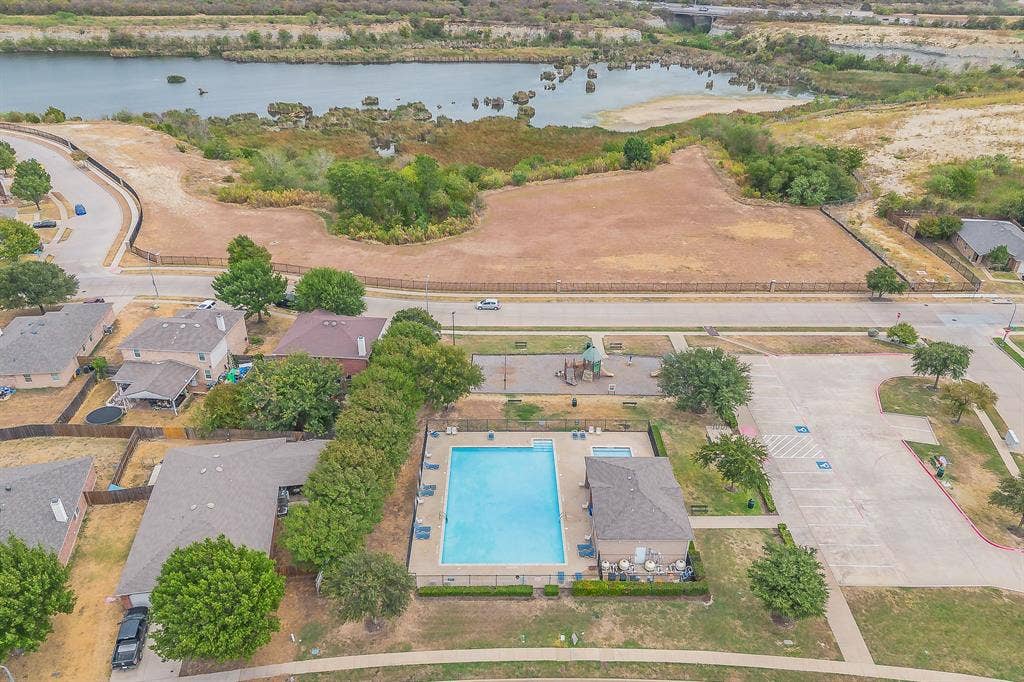 1016 Stone Chapel Way, Fort Worth, TX 76179