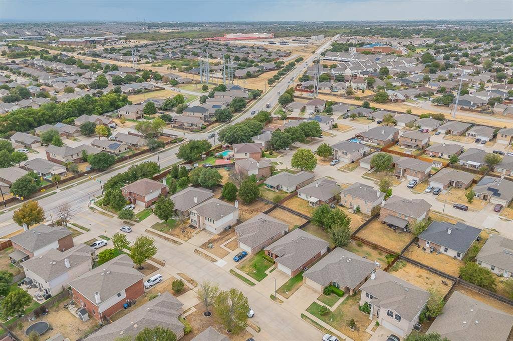 1016 Stone Chapel Way, Fort Worth, TX 76179