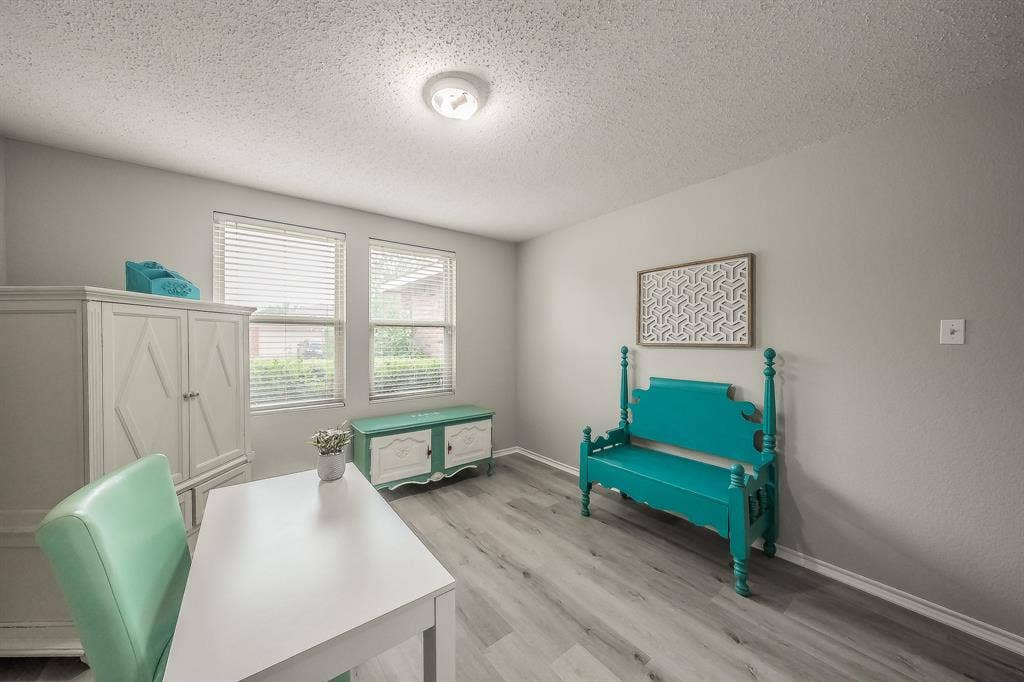 1016 Stone Chapel Way, Fort Worth, TX 76179