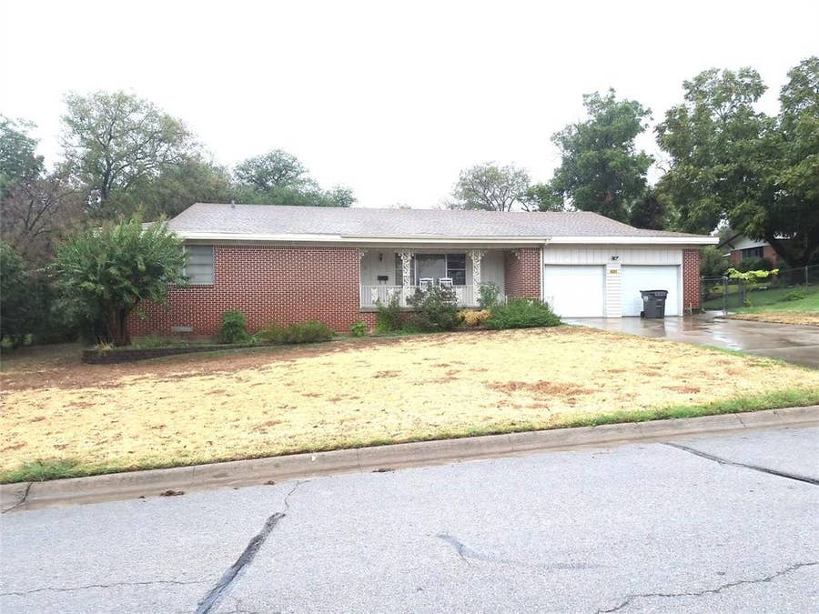 Property photo for 4221 Woodlake Drive, Lake Worth, TX