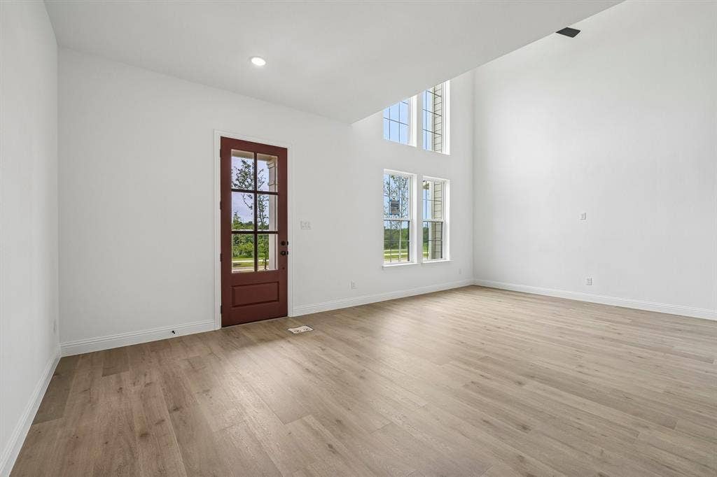 1374 Marsh Lane, Frisco, TX 75033 Welcome into your new light filled dream home!