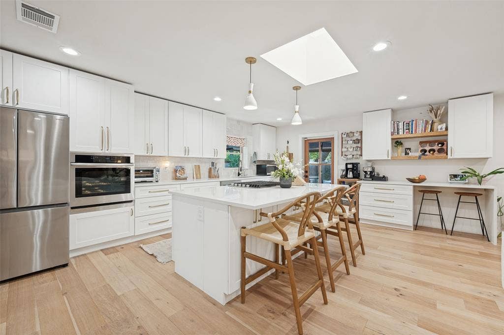 9922 Kilarney Drive, Dallas, TX 75218 9922 Kilarney Drive, Dallas, TX 75218