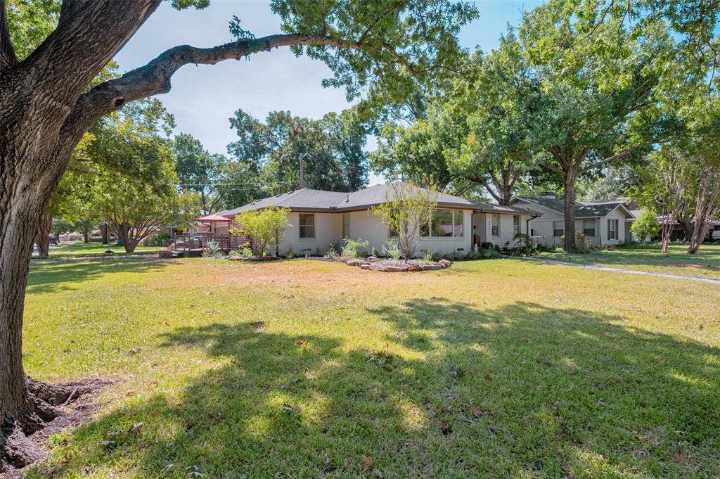 9922 Kilarney Drive, Dallas, TX 75218 9922 Kilarney Drive, Dallas, TX 75218