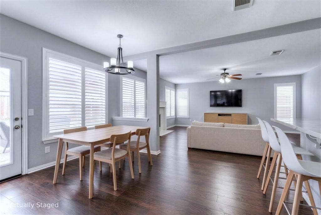 18747 Gibbons Drive, Dallas, TX 75287 18747 Gibbons Drive, Dallas, TX 75287