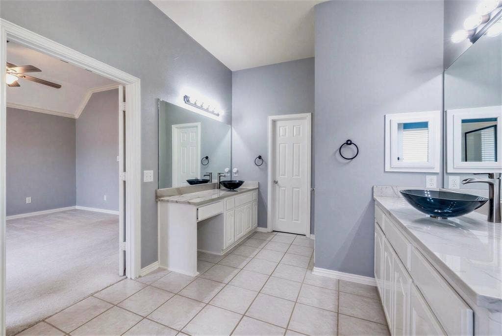 18747 Gibbons Drive, Dallas, TX 75287 18747 Gibbons Drive, Dallas, TX 75287