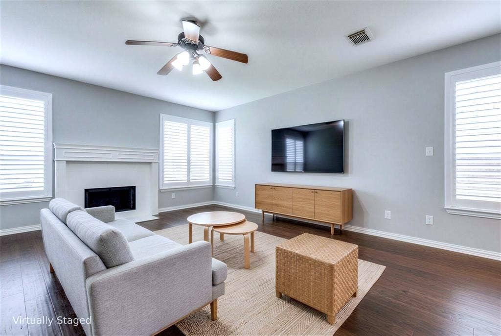 18747 Gibbons Drive, Dallas, TX 75287 18747 Gibbons Drive, Dallas, TX 75287