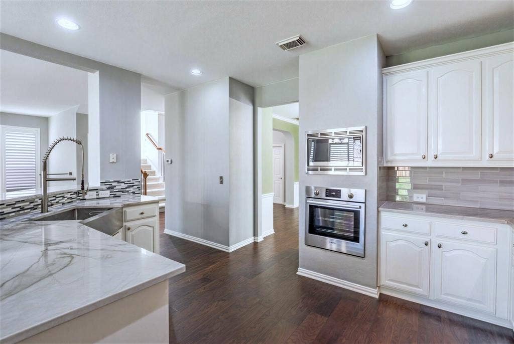 18747 Gibbons Drive, Dallas, TX 75287 18747 Gibbons Drive, Dallas, TX 75287