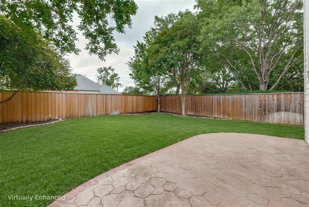 18747 Gibbons Drive, Dallas, TX 75287 18747 Gibbons Drive, Dallas, TX 75287