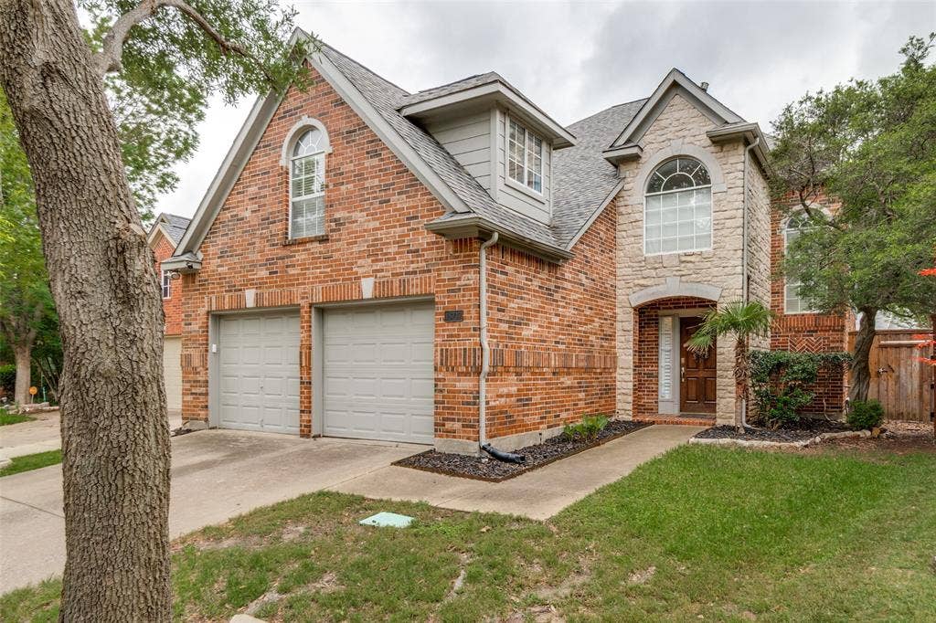 18747 Gibbons Drive, Dallas, TX 75287 18747 Gibbons Drive, Dallas, TX 75287