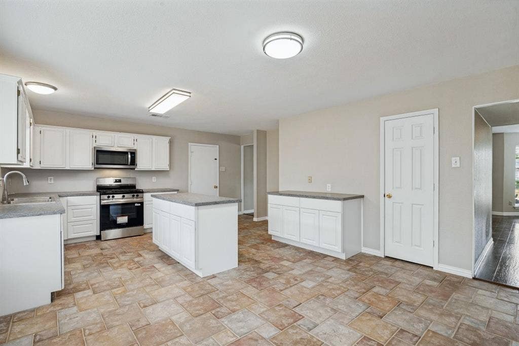 814 Foxwood Lane, Wylie, TX 75098 814 Foxwood Lane, Wylie, TX 75098