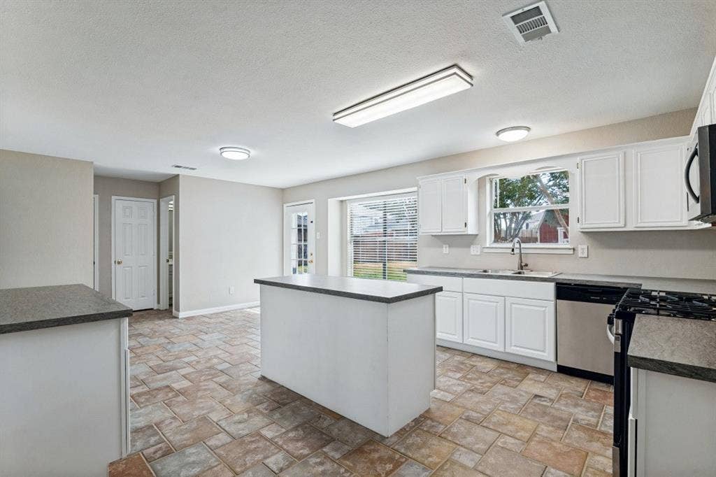 814 Foxwood Lane, Wylie, TX 75098 814 Foxwood Lane, Wylie, TX 75098