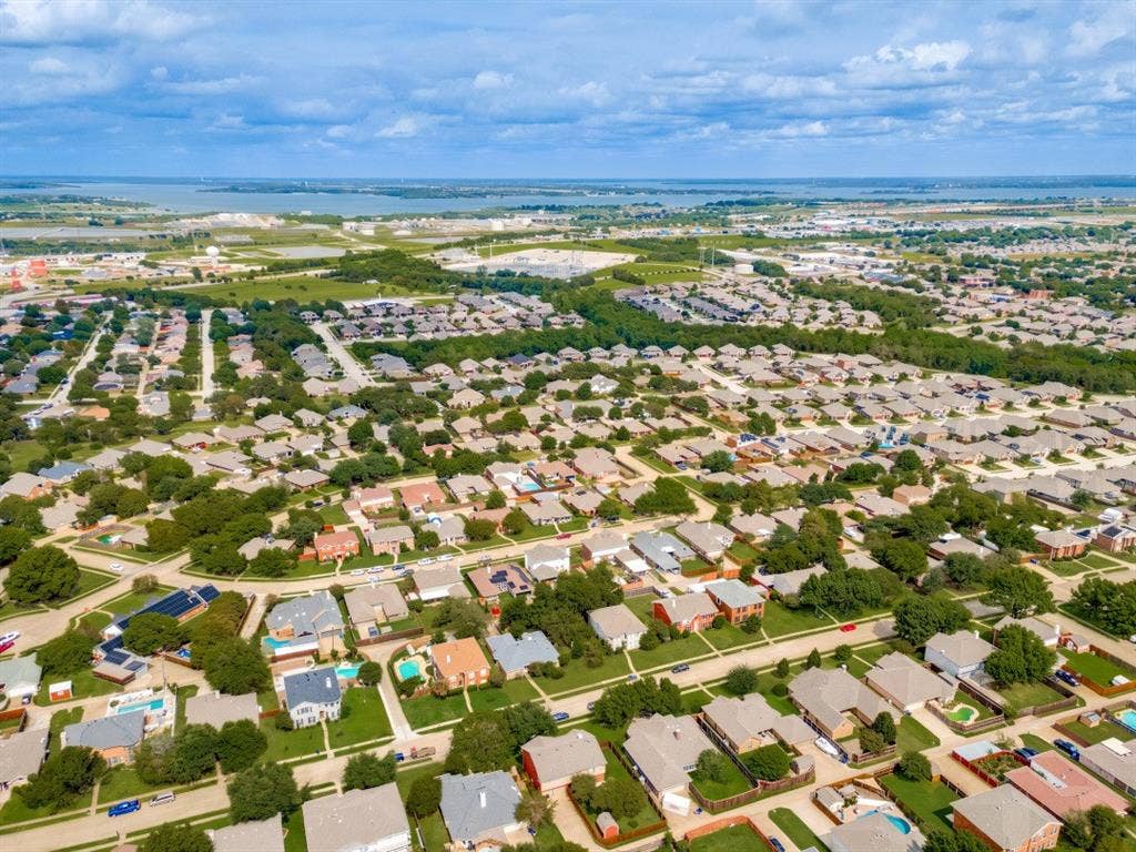 814 Foxwood Lane, Wylie, TX 75098 814 Foxwood Lane, Wylie, TX 75098