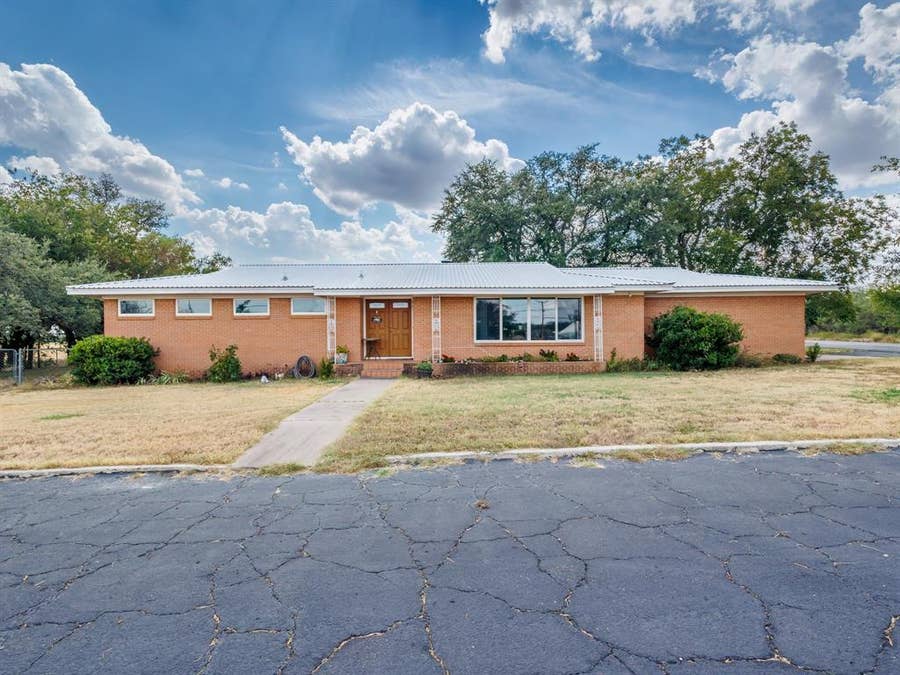 Property photo for 601 Garmon Drive, Early, TX