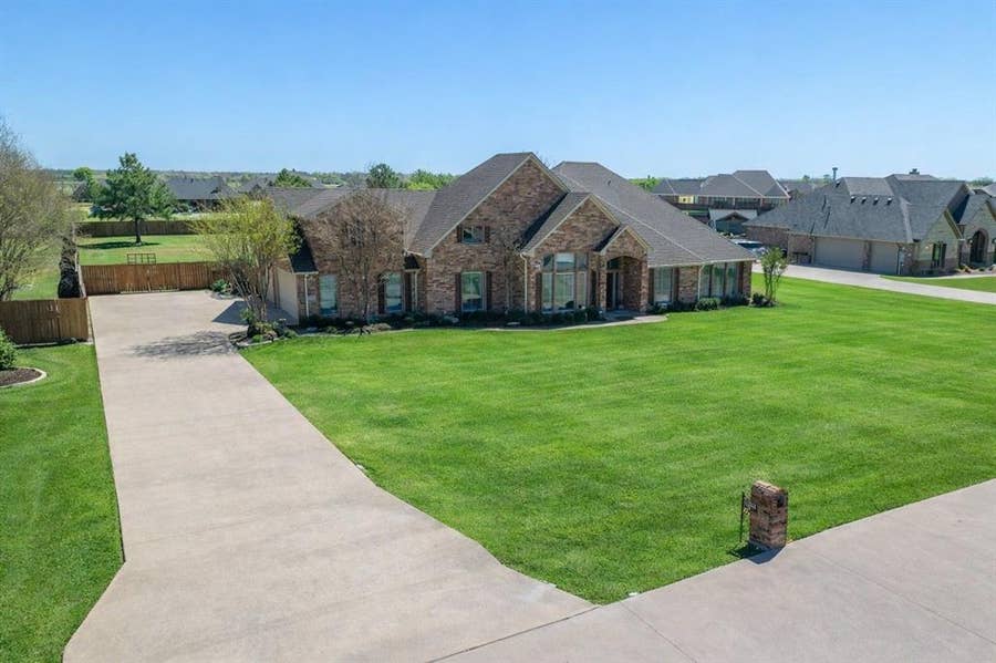 Property photo for 18066 Langford Lane, Talty, TX