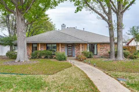Property photo for 2202 Owens Boulevard, Richardson, TX