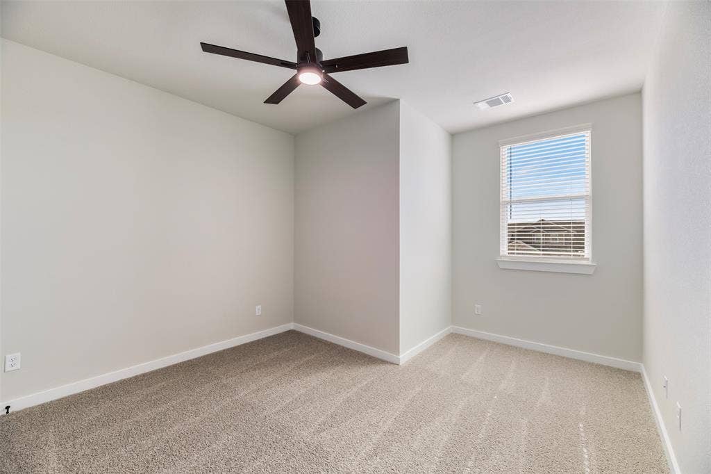 4060 LeCroy Court, Midlothian, TX 76065 4060 LeCroy Court, Midlothian, TX 76065