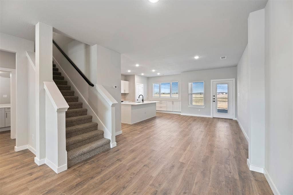 4060 LeCroy Court, Midlothian, TX 76065 4060 LeCroy Court, Midlothian, TX 76065