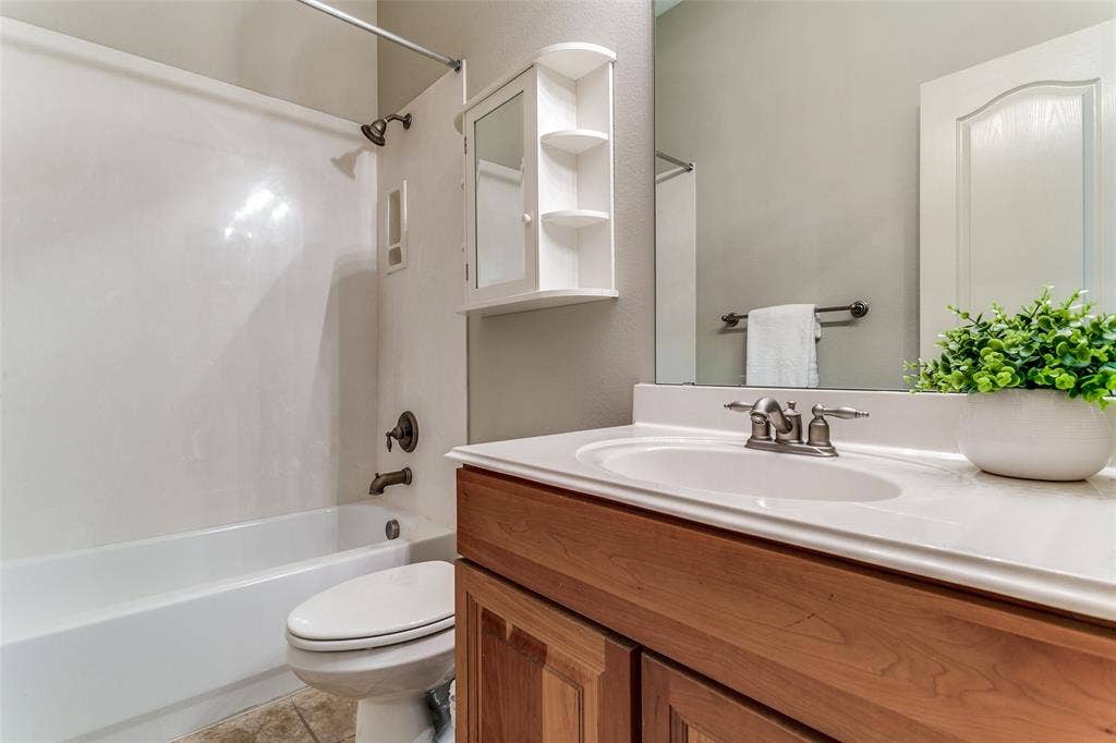 603 Rosemead Drive, Euless, TX 76039 603 Rosemead Drive, Euless, TX 76039