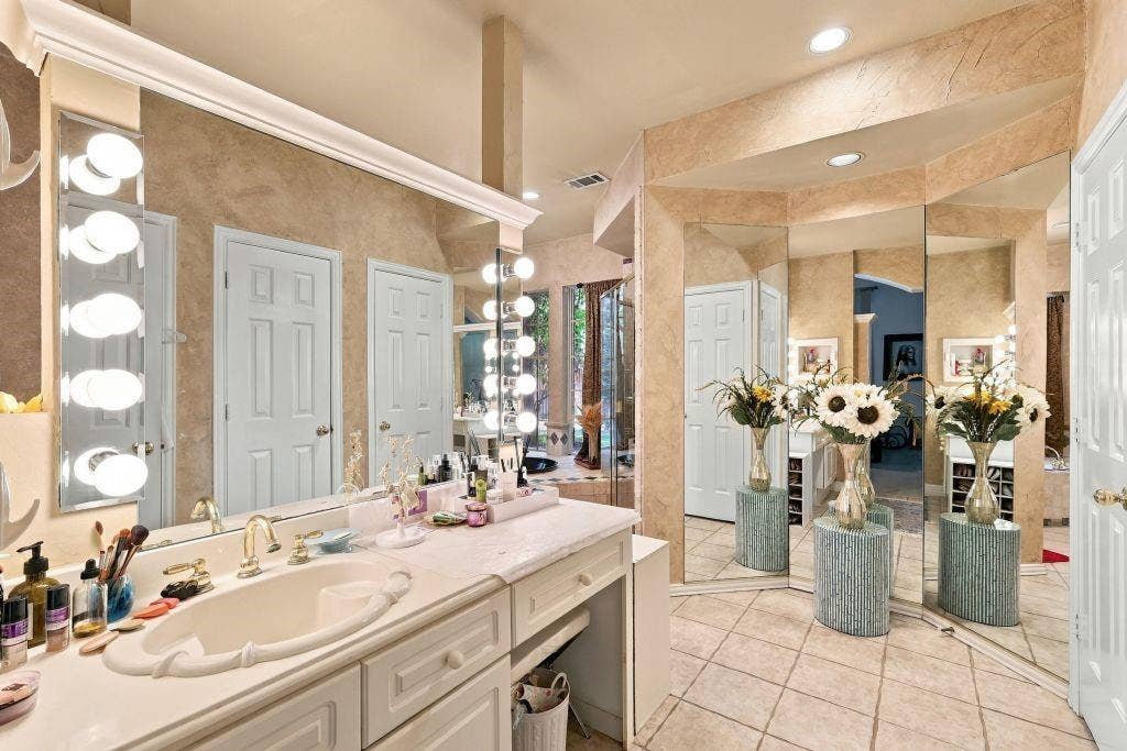 7420 Casper Drive, Plano, TX 75025 7420 Casper Drive, Plano, TX 75025