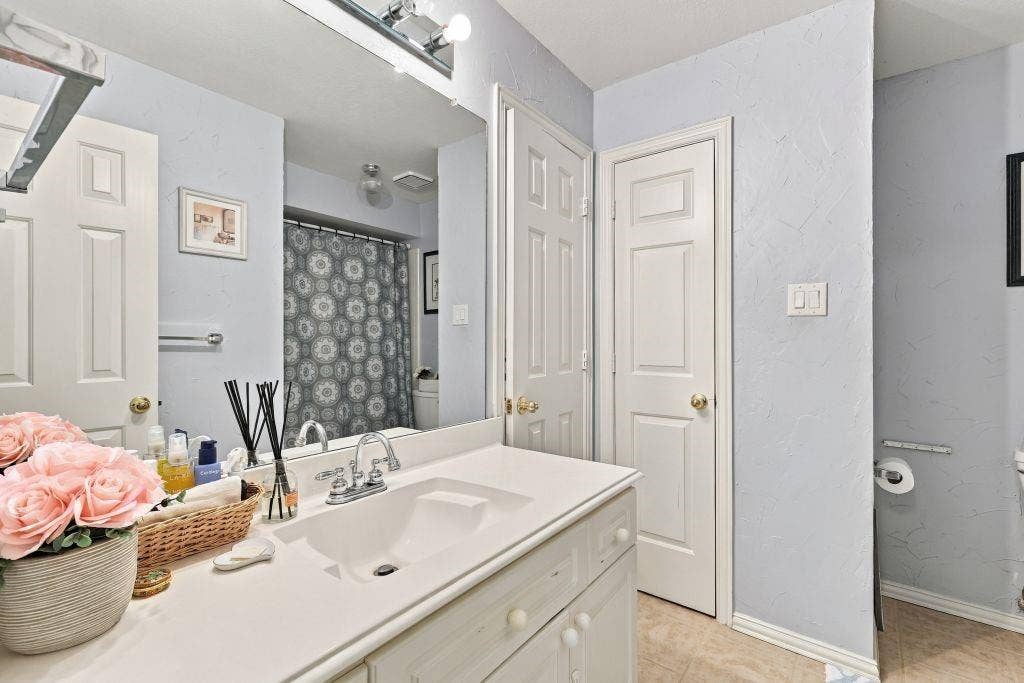 7420 Casper Drive, Plano, TX 75025 7420 Casper Drive, Plano, TX 75025